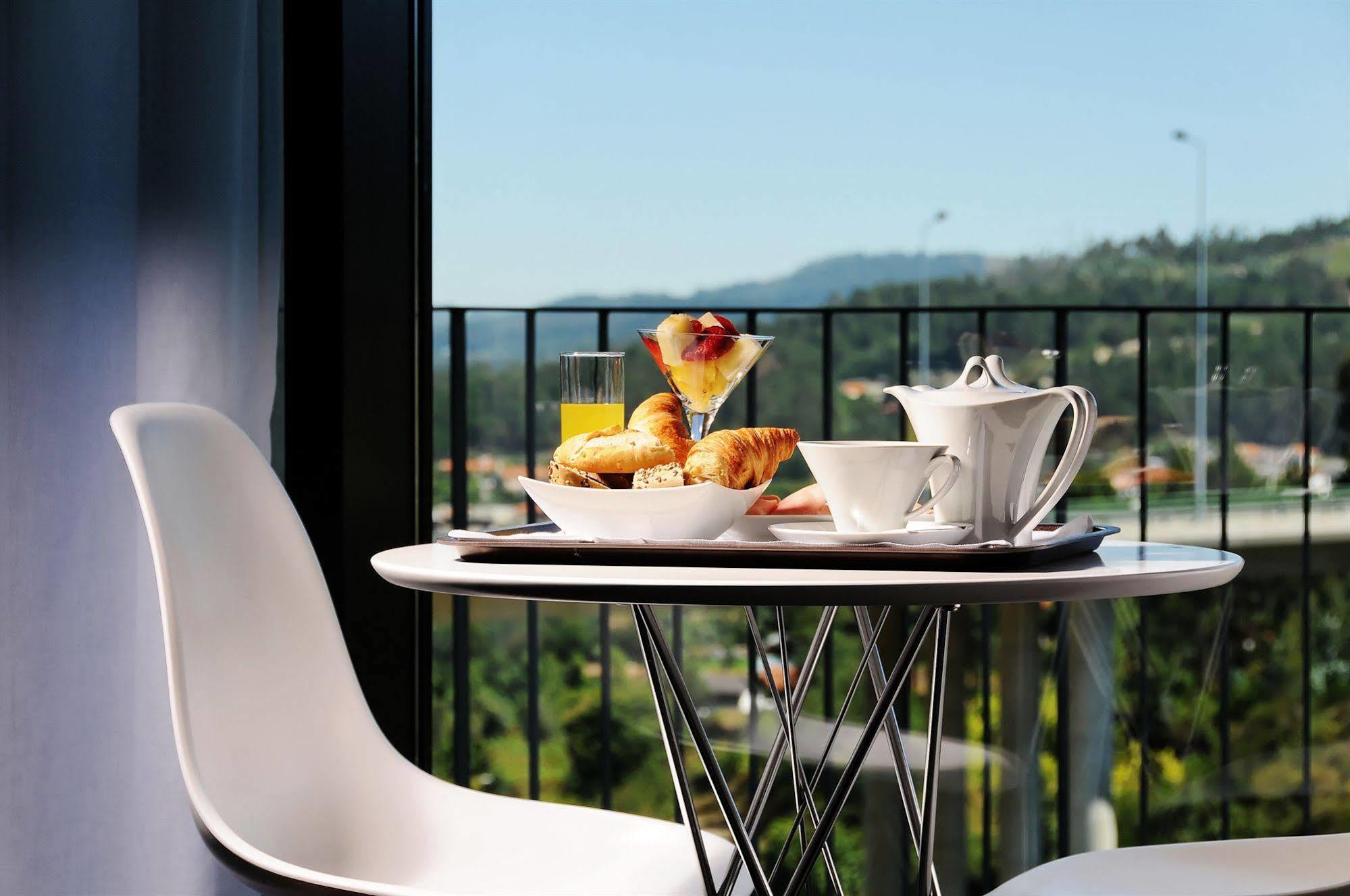 Open Village Sports Hotel & Spa Club Guimarães Eksteriør bilde